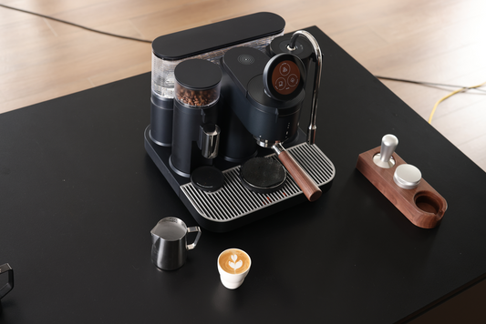 Meraki Espressomaschine zwischen Siebträger-Kontrolle und integriertem Workflow